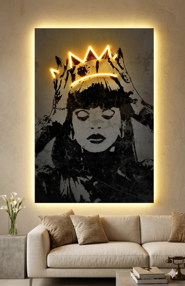 RIHAANA NEON ART